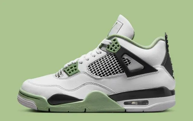 2023 Wmns Nike Air Jordan 4 Retro Seafoam 6-8 White Oil ...