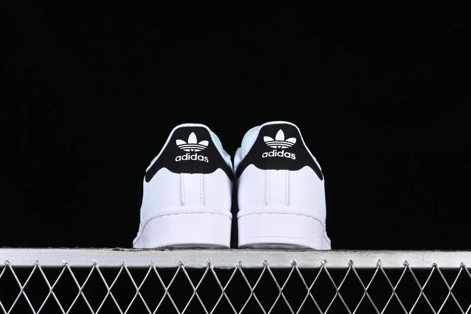 Adidas Originals Superstar Cloud White Core Black IF8090