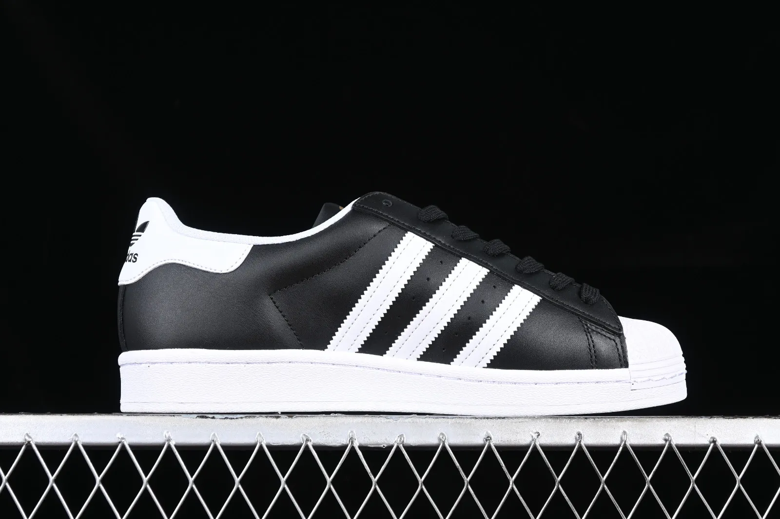 Adidas Originals Superstar Core Black Cloud White Gold FX2331