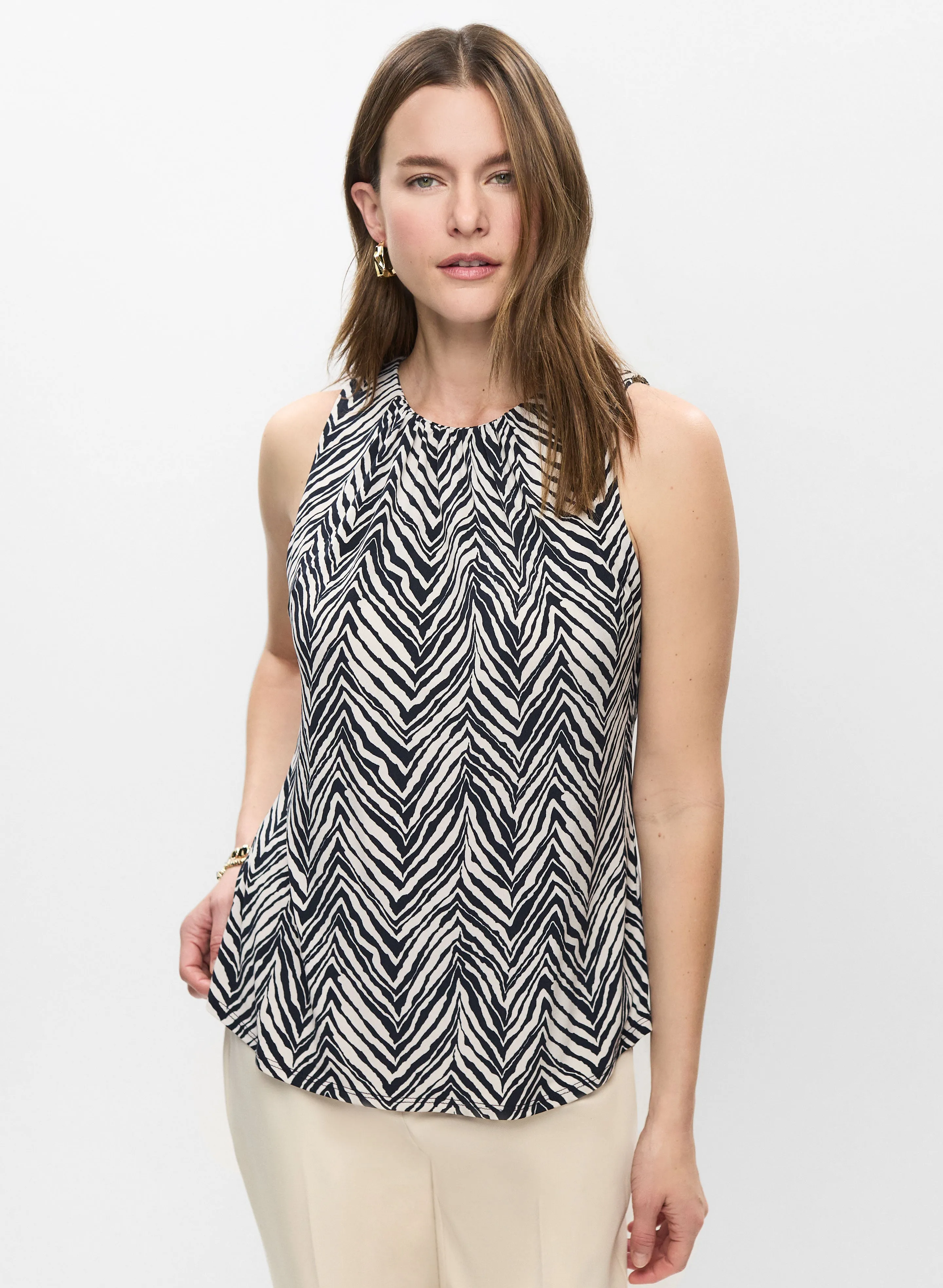 Chevron Motif Sleeveless Top