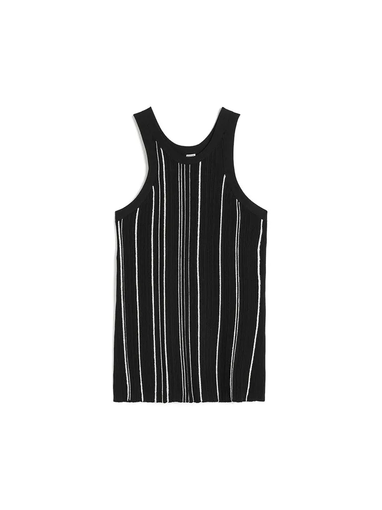 Curved Rib Tank