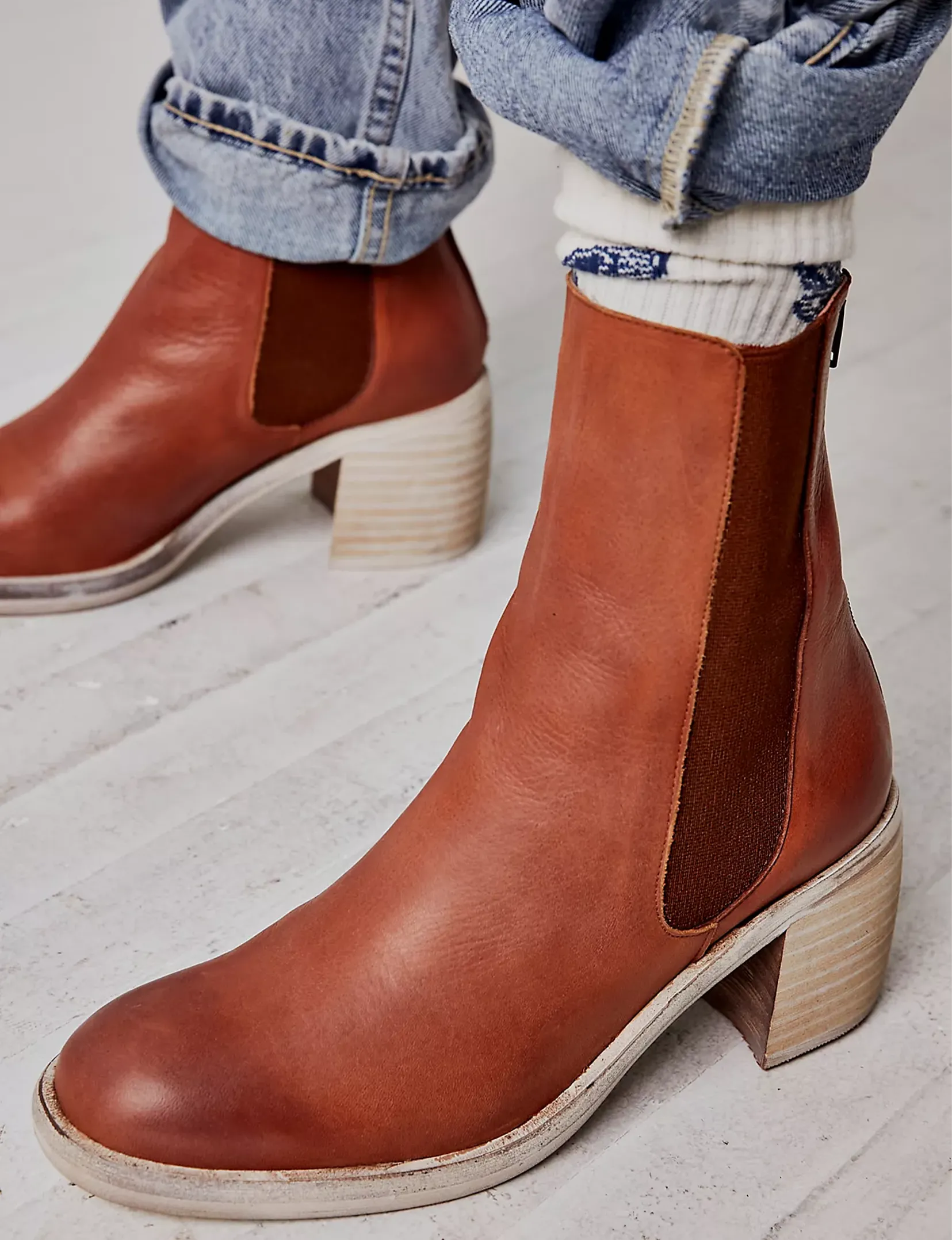 Essential Chelsea Boot, Whiskey