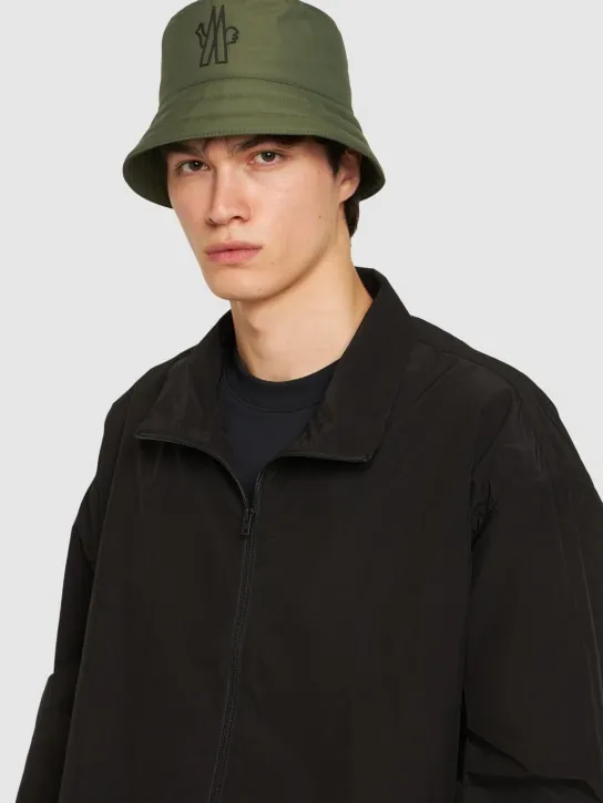 Moncler Grenoble   Logo tech bucket hat 