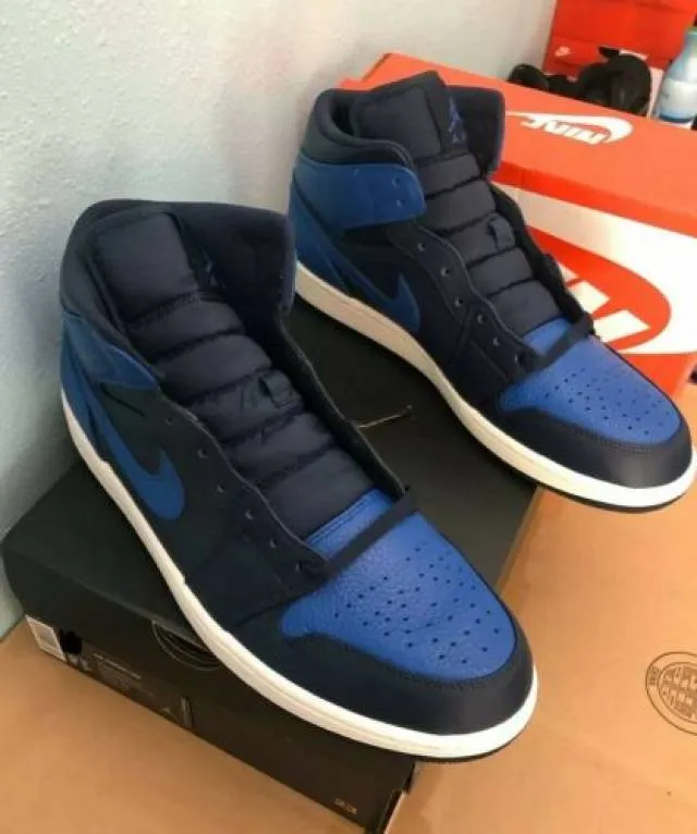 Nike Air Jordan 1 Mid Obsidian Black Game Royal Blue Men...