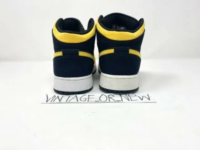 Nike Air Jordan I 1 Mid Reverse New Love 2018 BG GS 5547...