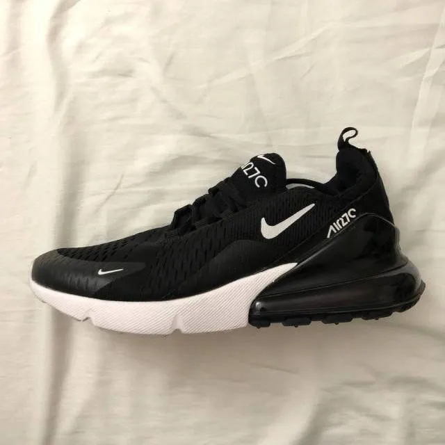 Nike air max 270 black white