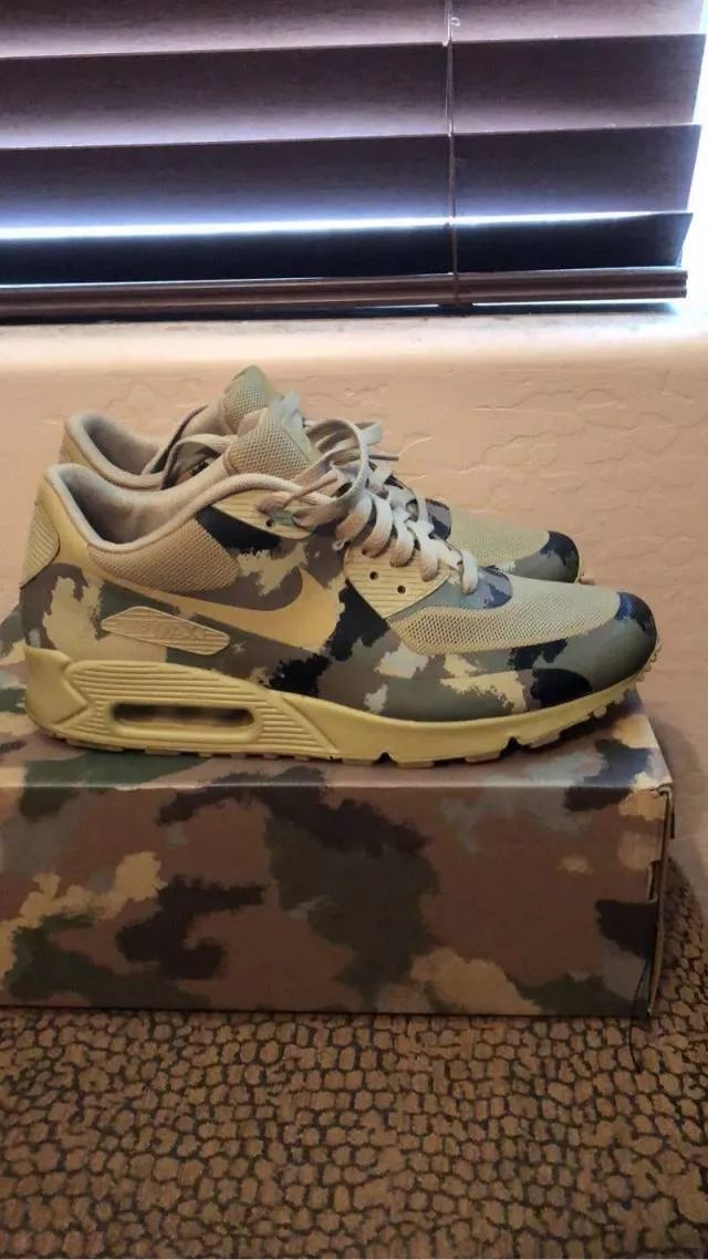 Nike Air Max 90 HYP SP "Country Camo" size 9.5 used