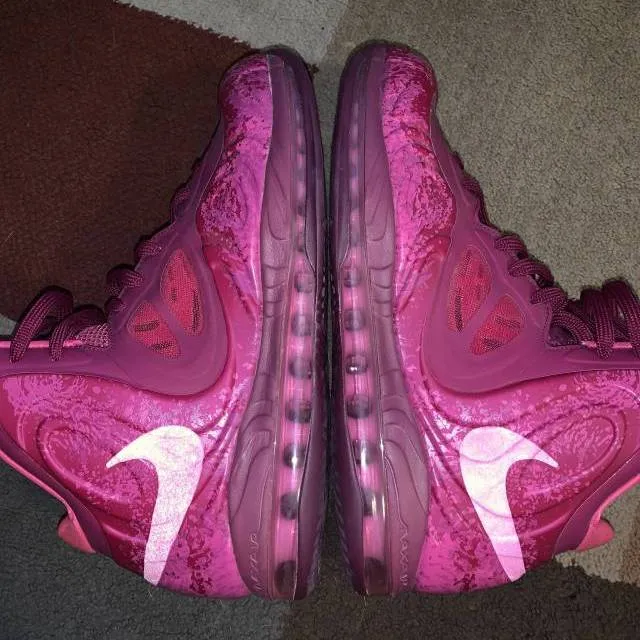 Nike air max hyperposite - raspberry