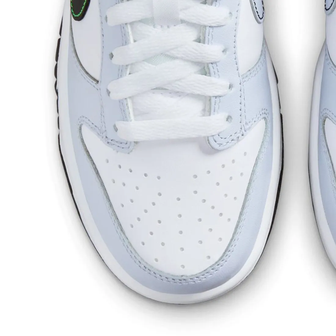 Nike Big Kids Dunk Low (white / black-football grey-green strike)