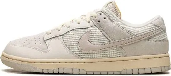 Nike Dunk lace-up sneakers Neutrals