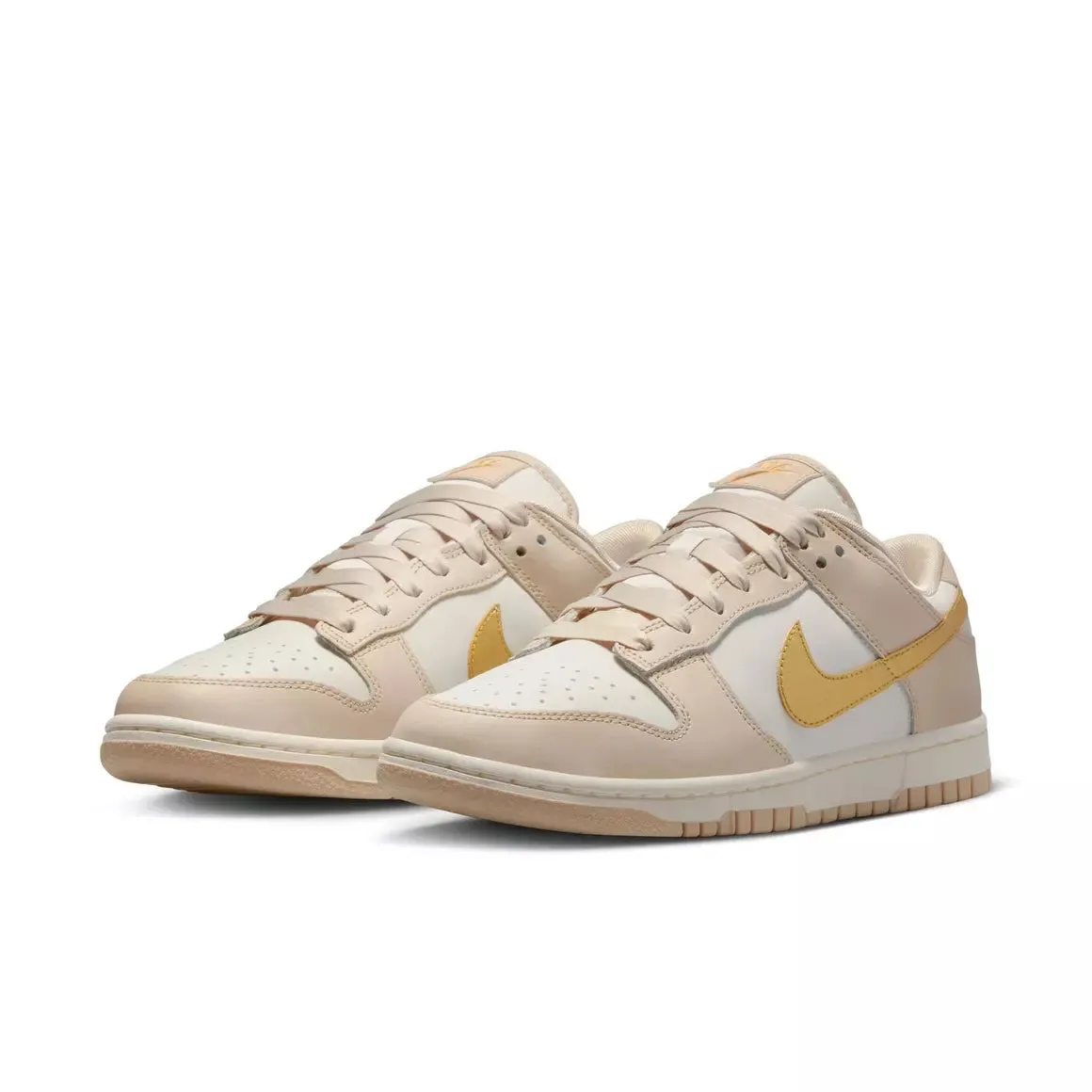 Nike - Dunk Low ESS Trend Women Sneakers - Phantom/Metallic Gold