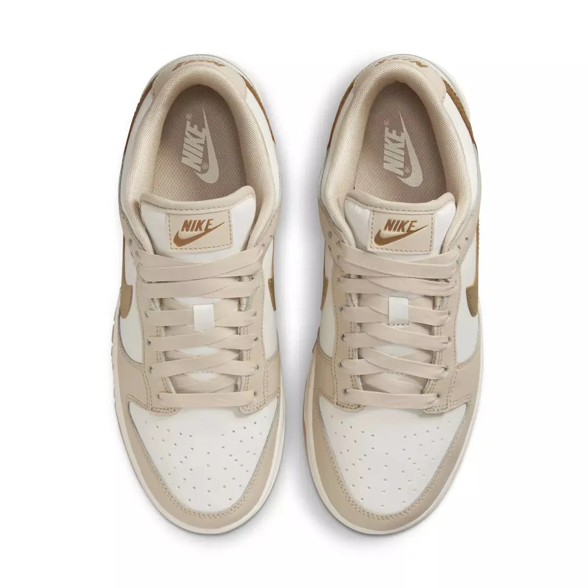 Nike - Dunk Low ESS Trend Women Sneakers - Phantom/Metallic Gold