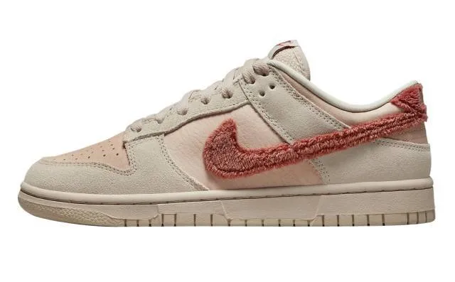 Nike dunk low wmns terry swoosh shimmer