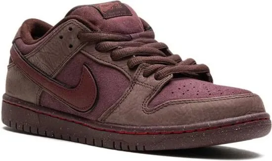 Nike SB Dunk Low 