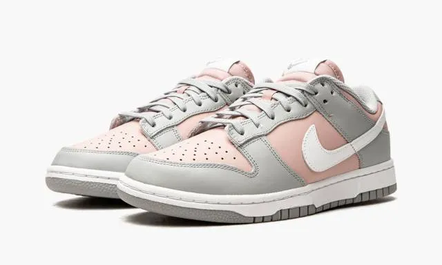 Nike wmns dunk low 