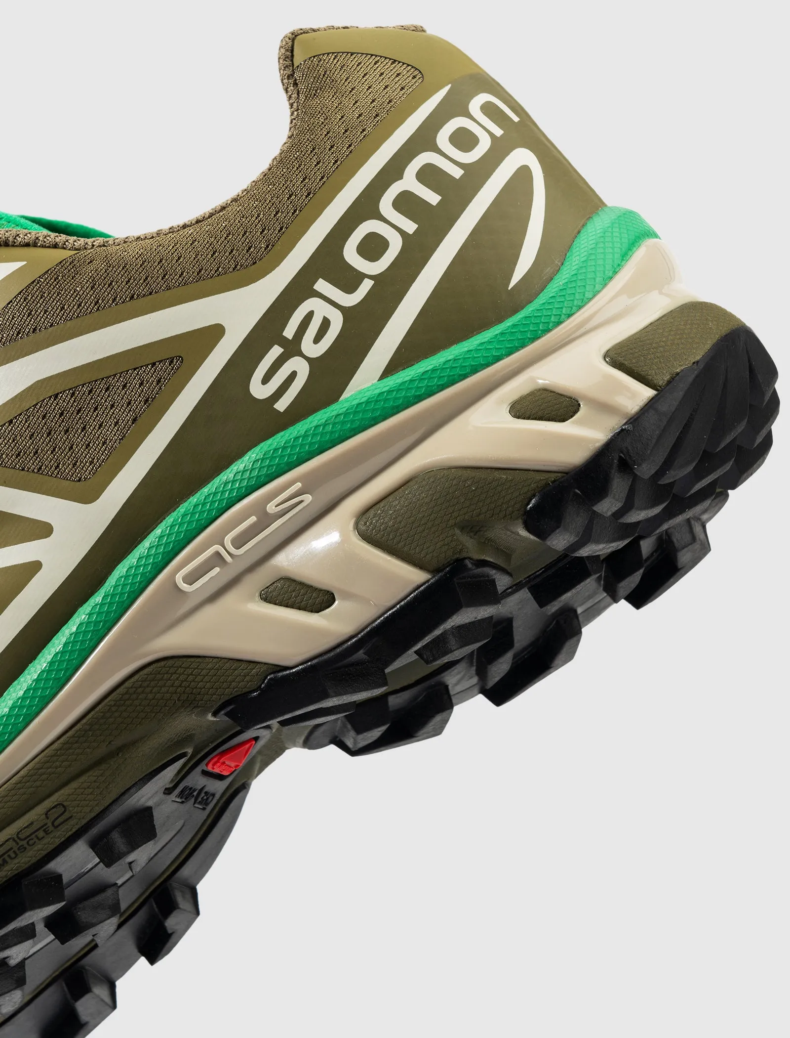 SALOMON XT-6 