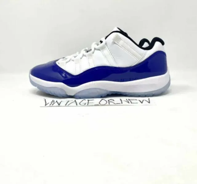 Women's Nike Air Jordan XI 11 Low Concord Sketch 2020 Re...