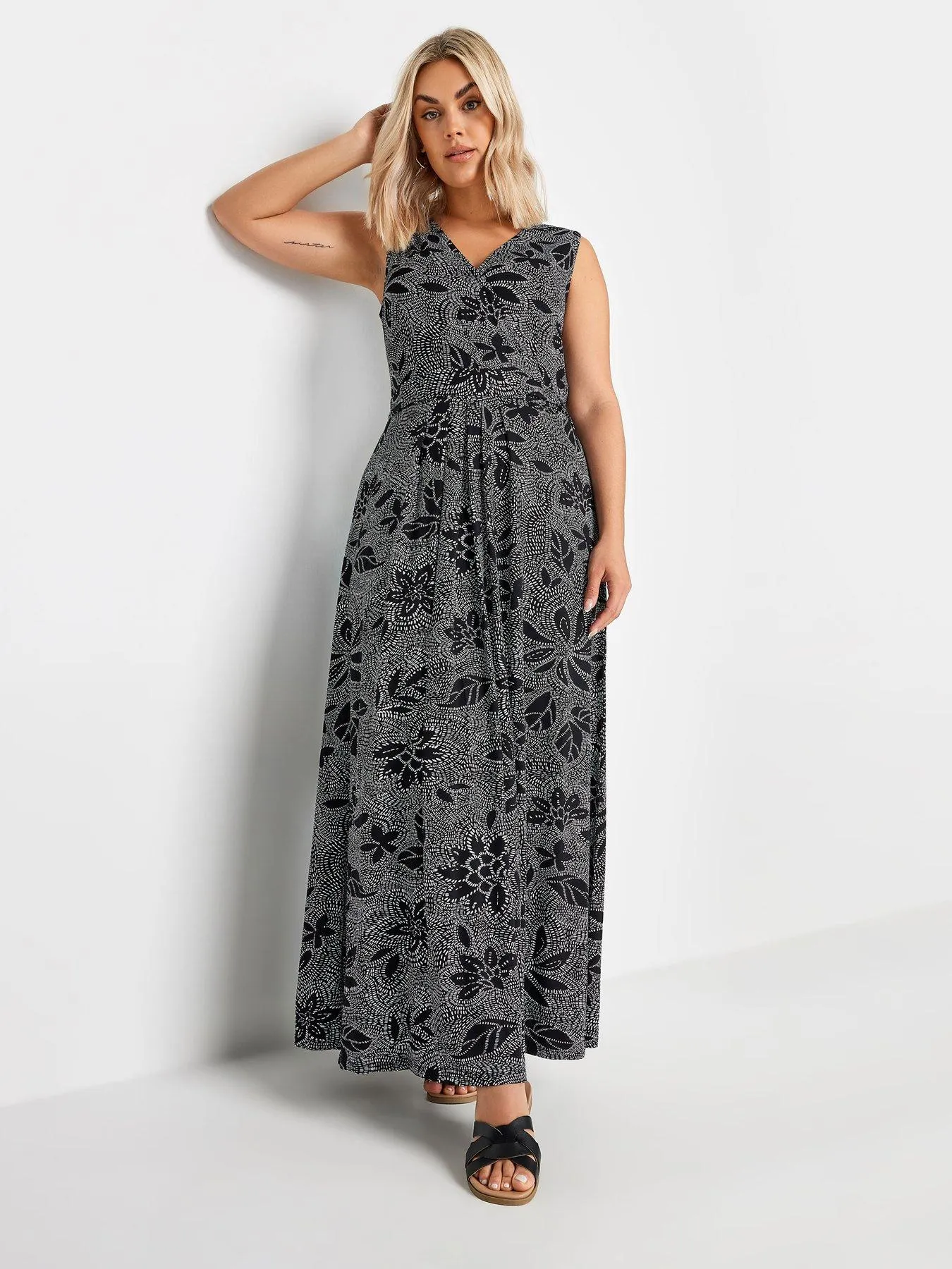 Yours Sleeveless Mono Wrap Dress - Black (Curve)